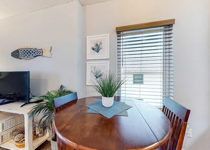 Holiday home Gulf Front Corner W A Private Balcony A Shared Beachside Pool